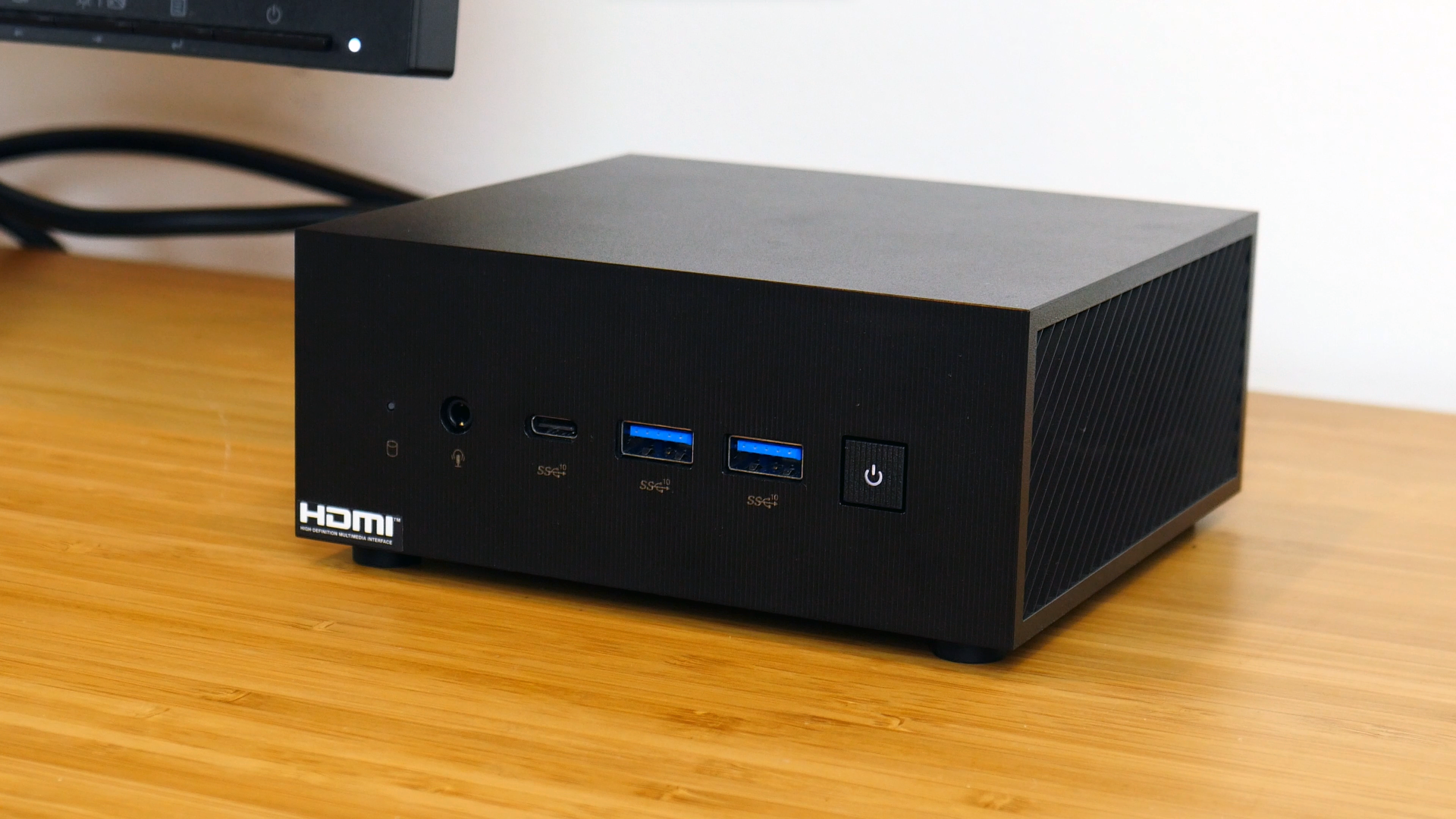 ASUSパソコン Review: ASUS ExpertCenter PN64 Mini PC (Intel Core i7-12700H)